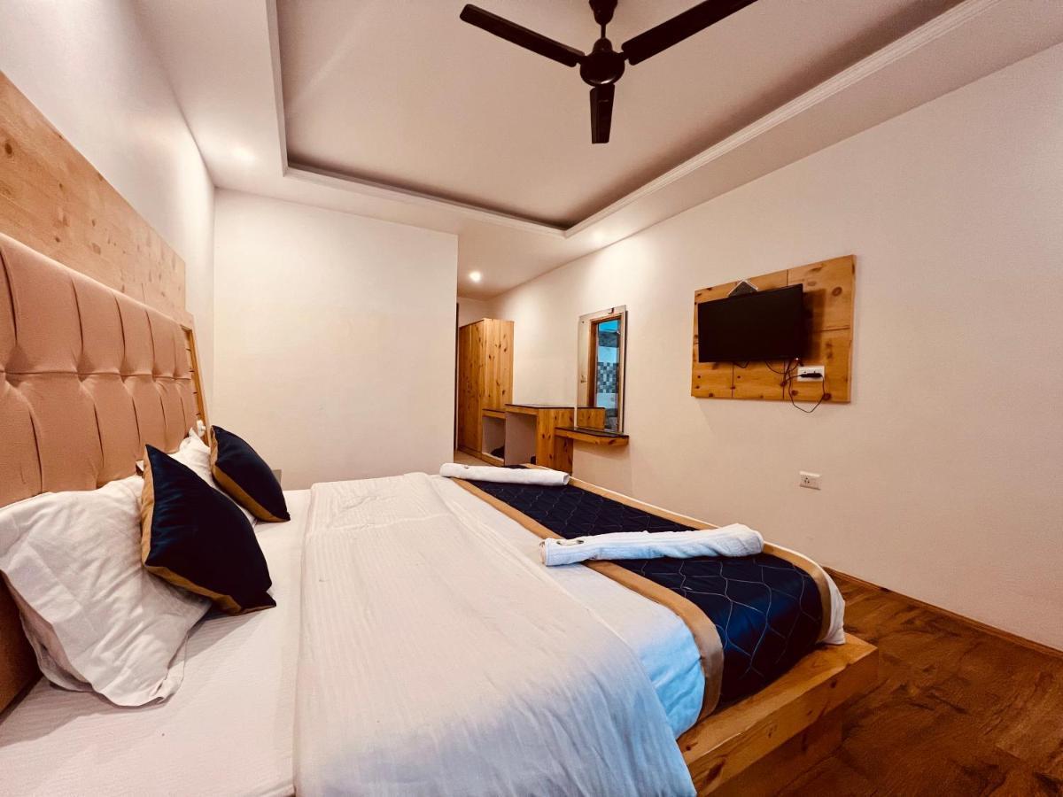 The Radhika - A Luxury Resort In Mountains 마날리 외부 사진