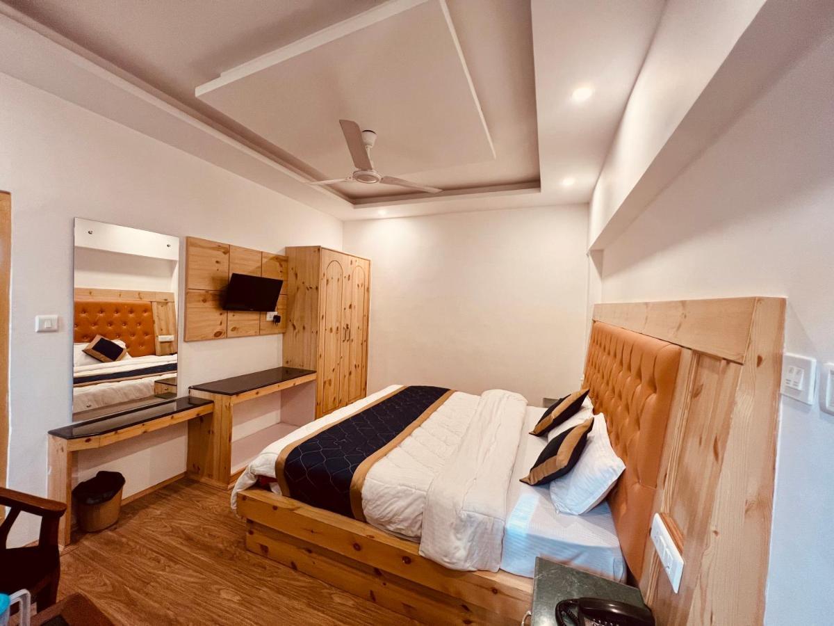 The Radhika - A Luxury Resort In Mountains 마날리 외부 사진